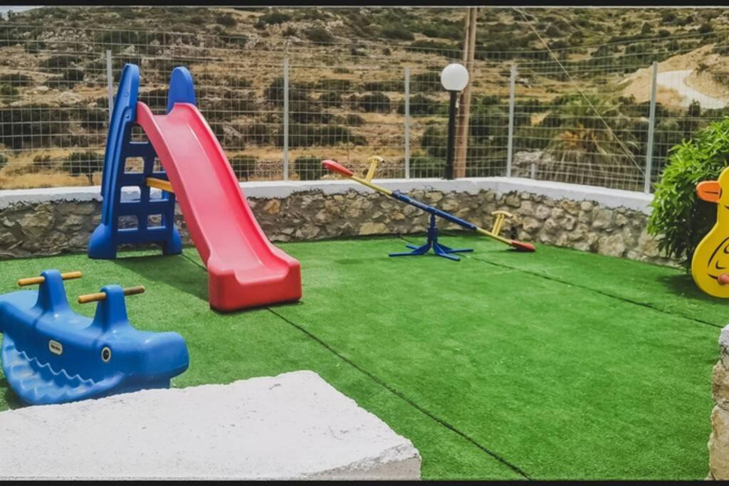 Serenity Villa Lakki  Luaran gambar