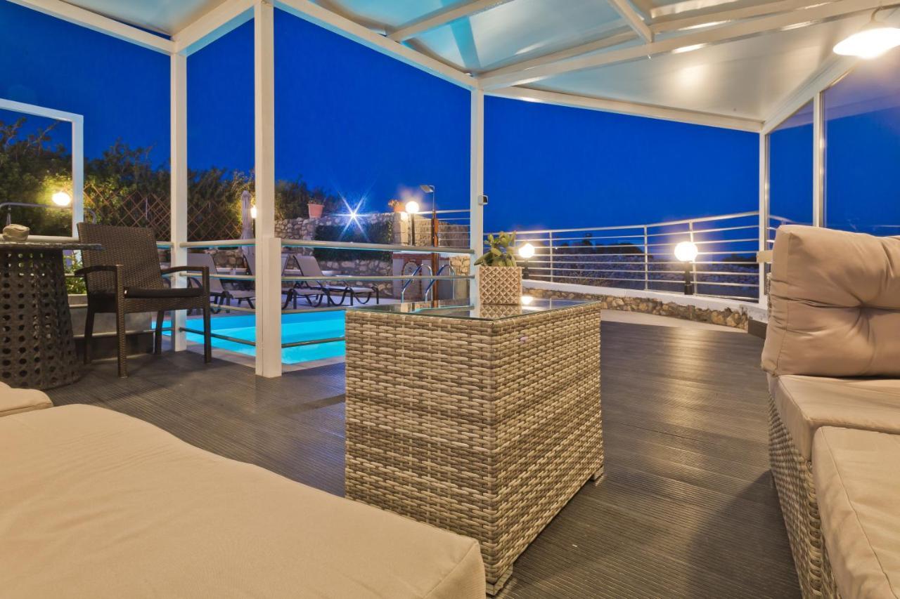 Serenity Villa Lakki  Luaran gambar